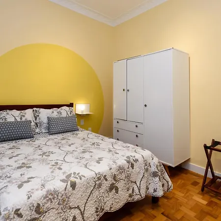 Leblon, Muito Aconchegante Na Jose Linhares - Besthostrio-2