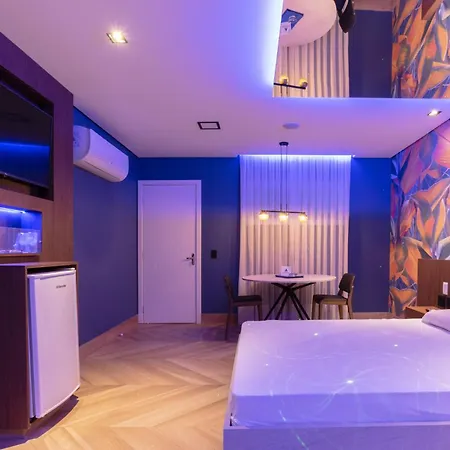 Motel Aquarius (Adults Only)-3