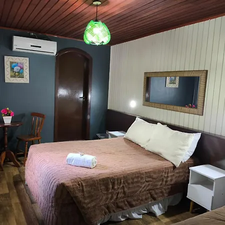 Pousada Casa Da Colina-2