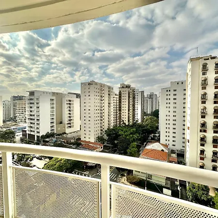 Apart-Hotel Próximo Metrô c/ garagem UH 1011-3