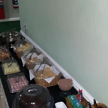 Hotel Tenda Brigadeiro - 5 Minutos a Pé do Metrô e Praça da Sé, 8 Minutos da Rua 25 de Março e Liberdade - Estacionamento Opcional-3