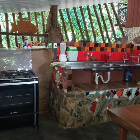 NOMADAS chalés, mini casinhas, bangalôs , área de camping e cozinha compartilhada-3