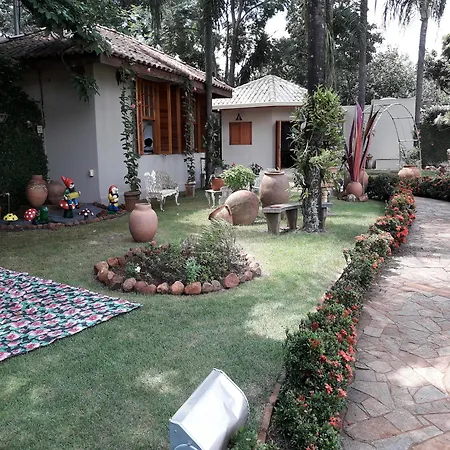 Hotel Pousada Chalé das Flores-3