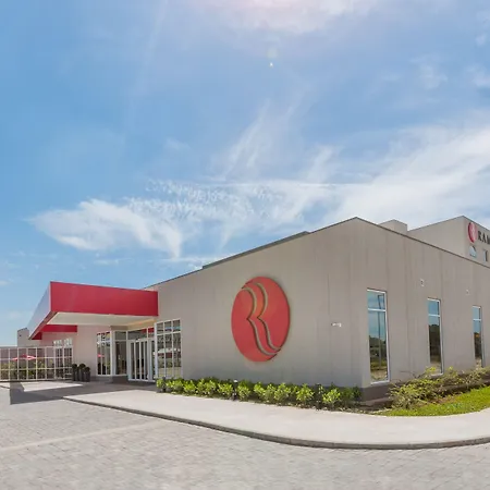 Ramada By Wyndham Campinas Viracopos-2