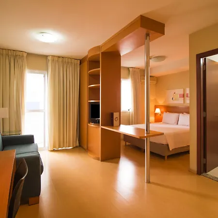 Hotel The Premium-2