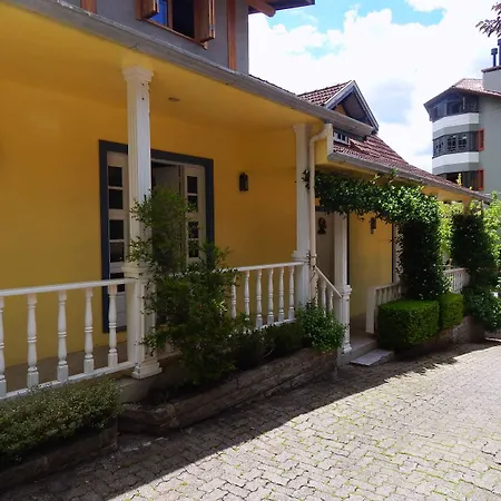Apartamentos Sulla Collina Centro De Gramado Localizado Proximo Da Rua Coberta-3