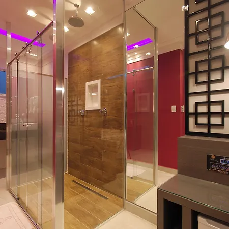 Gloria Plaza Hotel (Adults Only)-3