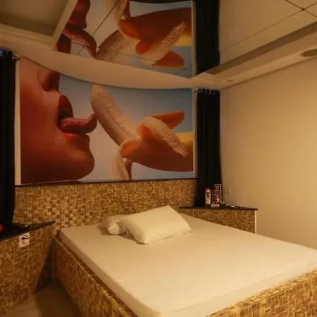 Luna Motel (Adults Only)-2