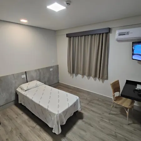 Hotel Avalon Maringá Econômico-3