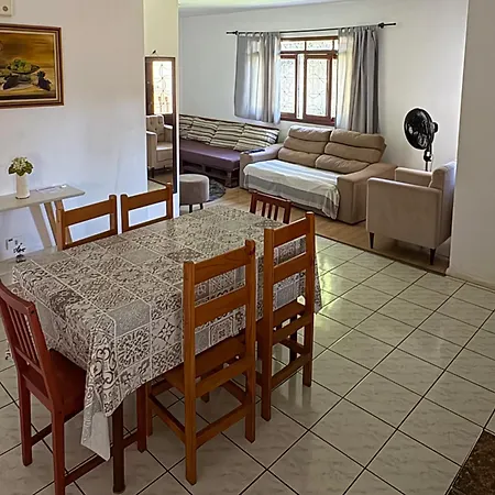 Casa com varanda próximo da Natureza-3