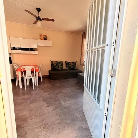 Casa Condomínio para até 8 pessoas 300m da praia-2