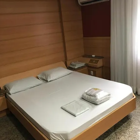 Hotel Serrano-3