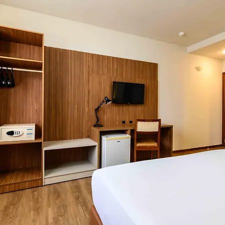 Vitoria Praia Hotel-3