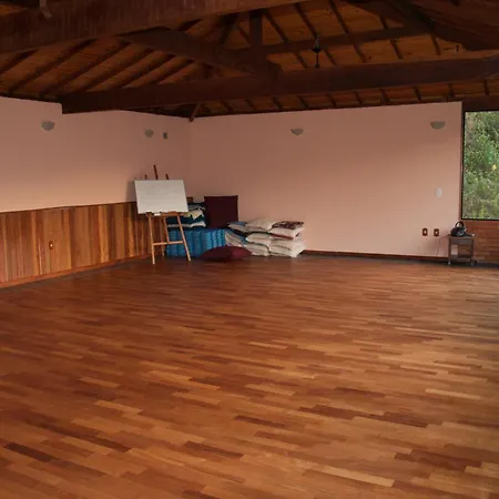 Spa e Hotel Fazenda Gaura Mandir-2