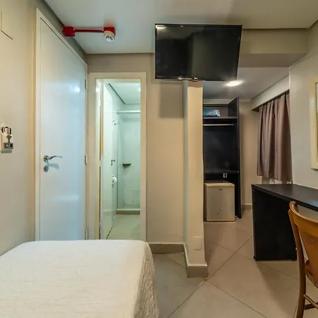 Minuano Hotel Express próx Orla Lago Guaíba, Mercado Público, 300 m Rodoviária-2