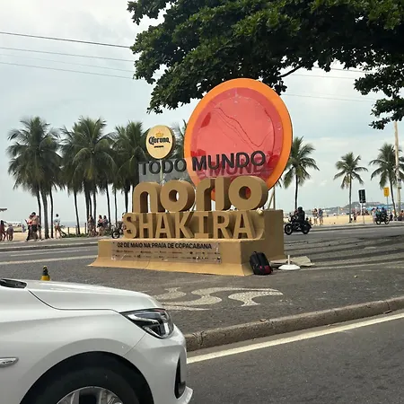 Apartamento Beira-Mar No Coracao De Copacabana!-3