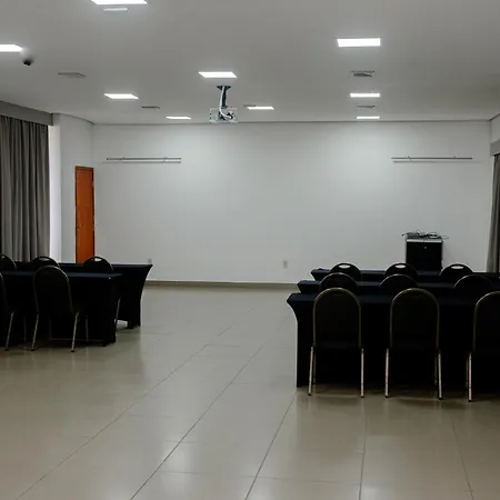 Colonial Flat Hotel-3
