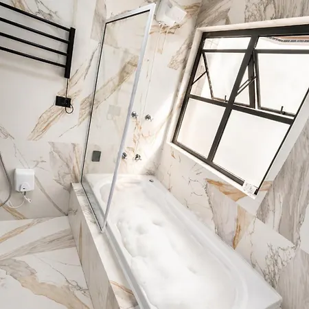 Flat conforto com Hidro privativa próximo à praia-2
