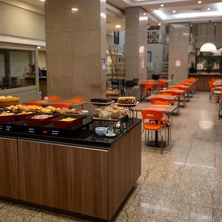 Hotel Continental Business - 200 metros do Complexo Hospitalar Santa Casa-3