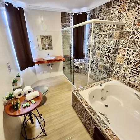 Pousada Bliss House - Opções de suites com hidromassagem-3