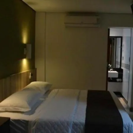 Hotel Domus Itabira-3