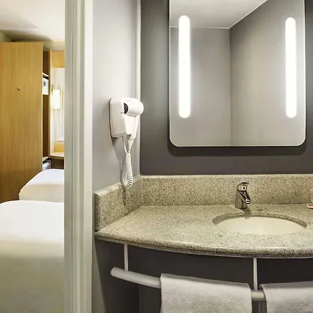 Ibis Copacabana Posto 5-2