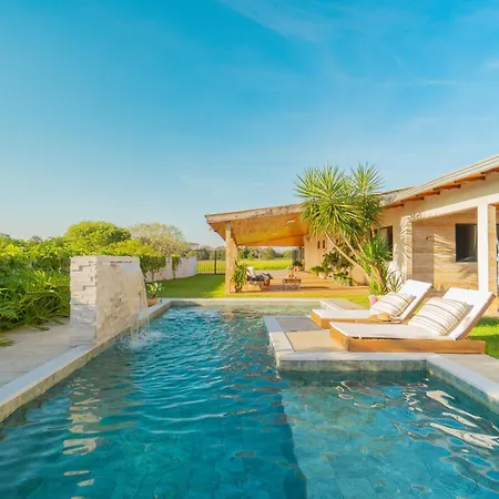 Casa de Campo Mimosa Flor- 4quartos, 3banheiros, 15 minutos das Cataratas e Aeroporto, piscina, churrasqueira, bilhar, espaço ao ar livre privativo, calmo e tranquilo-2