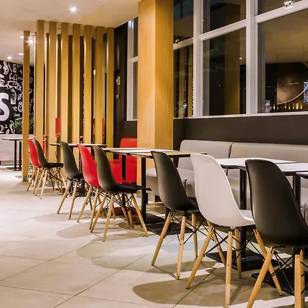 Ibis Marilia-3