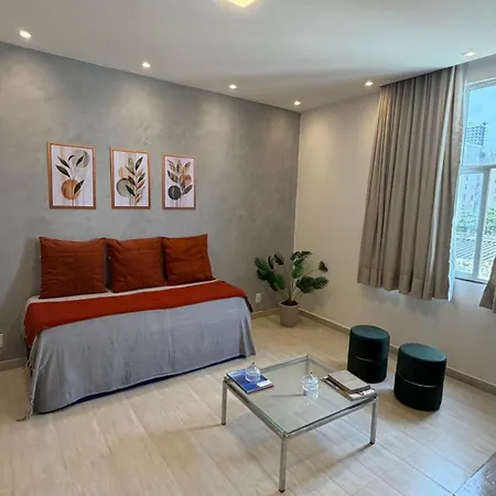 Apartamento No Farol Da Barra. Vista Deslumbrante Para O Mar! No Circuito Do Carnaval. Ao Lado Do Porto Da Barra !-2