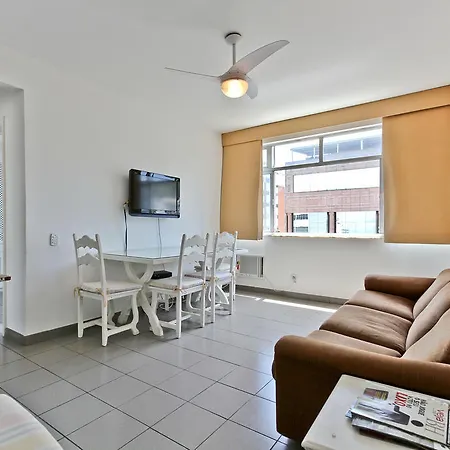 Apartamento Ipanema 2 quartos , uma suíte , 2 quadras da praia ,1 quadra do Metrô ,melhor ponto de Ipanema-3