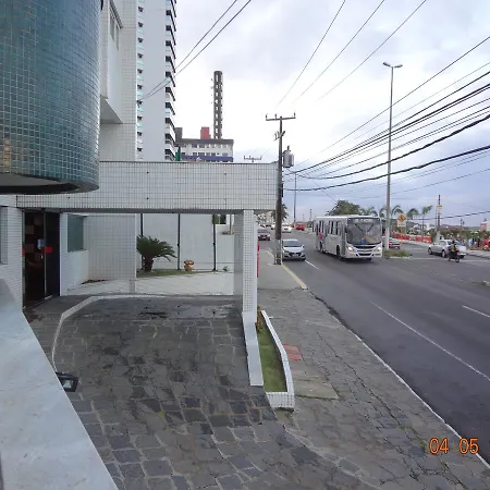 Flat Em Ponta Negra-2