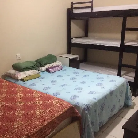 Casa Familiar em Campinas com 2 Quartos, 1 banheiro, 1 vaga para carro-2