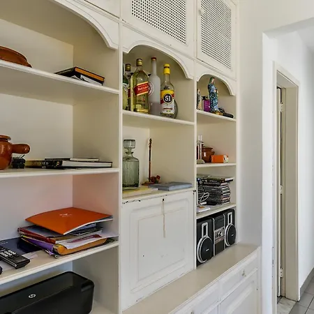 Apartamento Ipanema 2 quartos , uma suíte , 2 quadras da praia ,1 quadra do Metrô ,melhor ponto de Ipanema-2