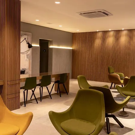 Max Plaza Hotel-3