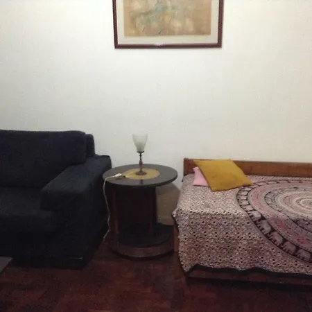 Copacabana Apartment With A Living Room And 2 Sleeping Rooms-2