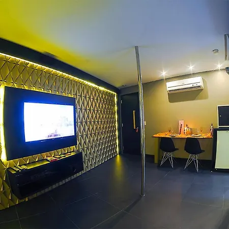 Nexos Motel Tamarineira (Adult Only)-3