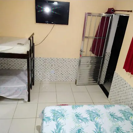 Suíte 10 com wifi a 4 min da praia em Caraguá-2