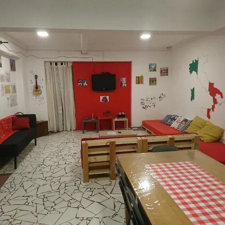 Hostel Calabria Na Vila Madalena Junto A Alegria Da Vila-2