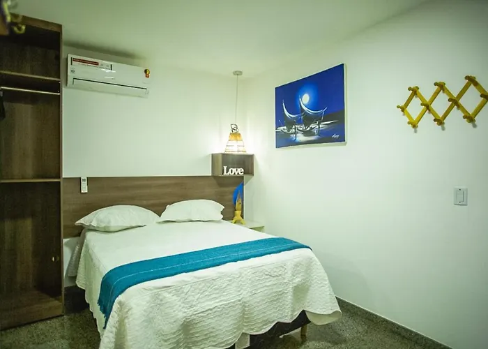 SEGUNDA CASA - Seu cantinho em Guarapari, 1 minuto a pé da Praia do Morro! Suítes confortáveis e modernas - Para casal ou para grupos de até 5 pessoas