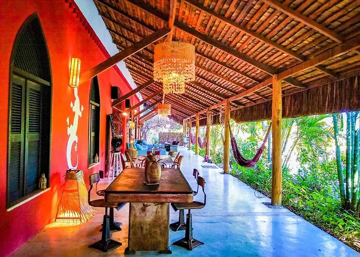 Castelo Vendôm Ecolodge Parajuru