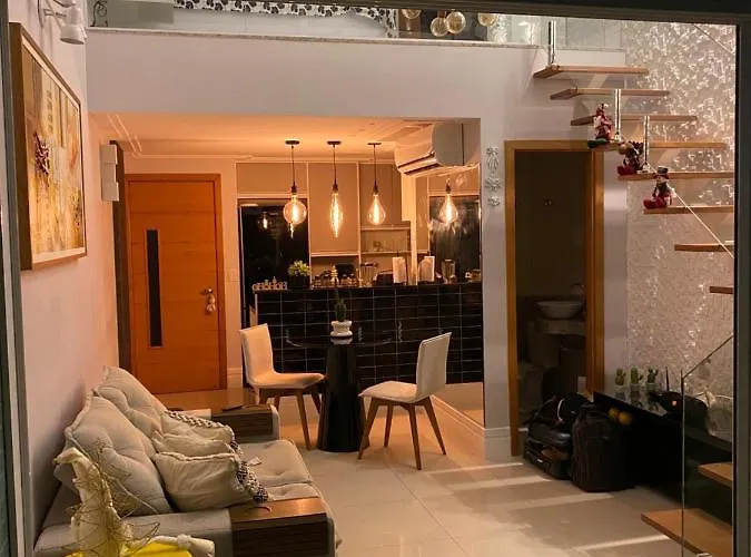 Loft luxo duplex com dois colchões adicionais e sofá cama Salvador