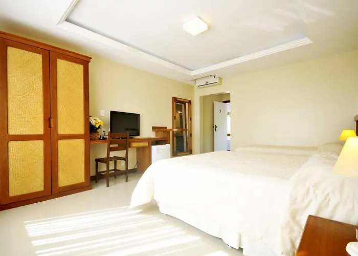 Armacao dos Buzios hotels near Forno Belvedere