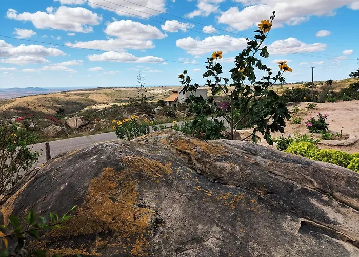 Hotéis de Serra de São Bento