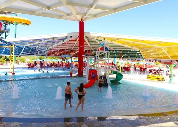 Piazza Diroma Acqua Park Hotel Caldas Novas