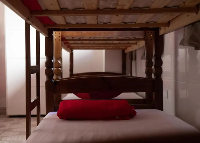Hostel Calabria Na Vila Madalena Junto A Alegria Da Vila San Paolo