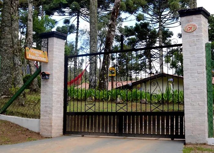 PARAISO DAS ARAUCARIAS SUÍTE CASAL COM VARANDA e VISTA Monte Verde 