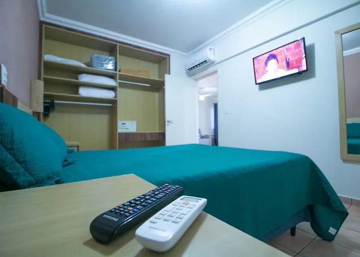 APARTAMENTO EM HOTEL NO CENTRO DE ARAXÁ - 801 - com estaciomamento