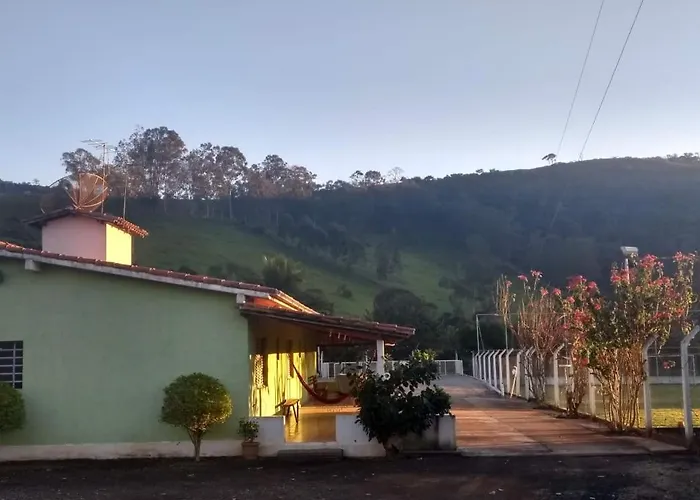 Pousada Recanto Dos Tucanos Hotel Capitólio