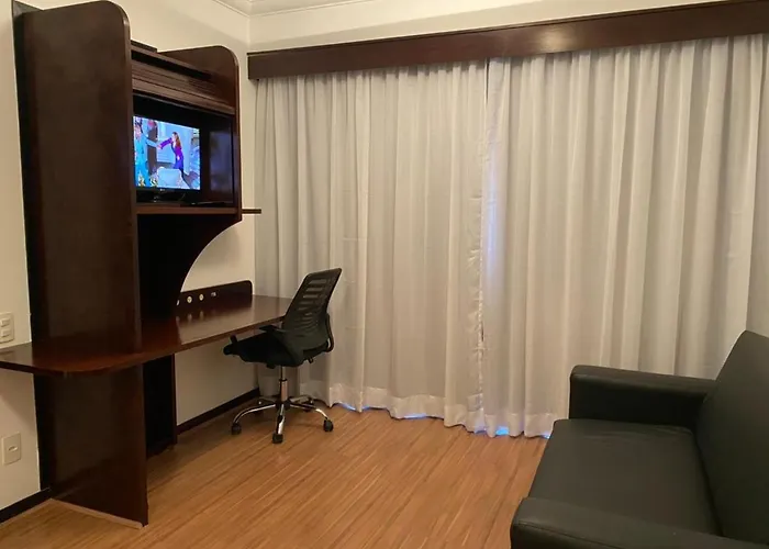 Tsue The Palace Moema particular limpeza diária e sacada UH902 Hotel São Paulo