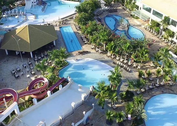 Lacqua diroma com fogão, geladeira, micro-ondas, Park aquático 24h, acomoda até 5 pessoas Hotel Caldas Novas